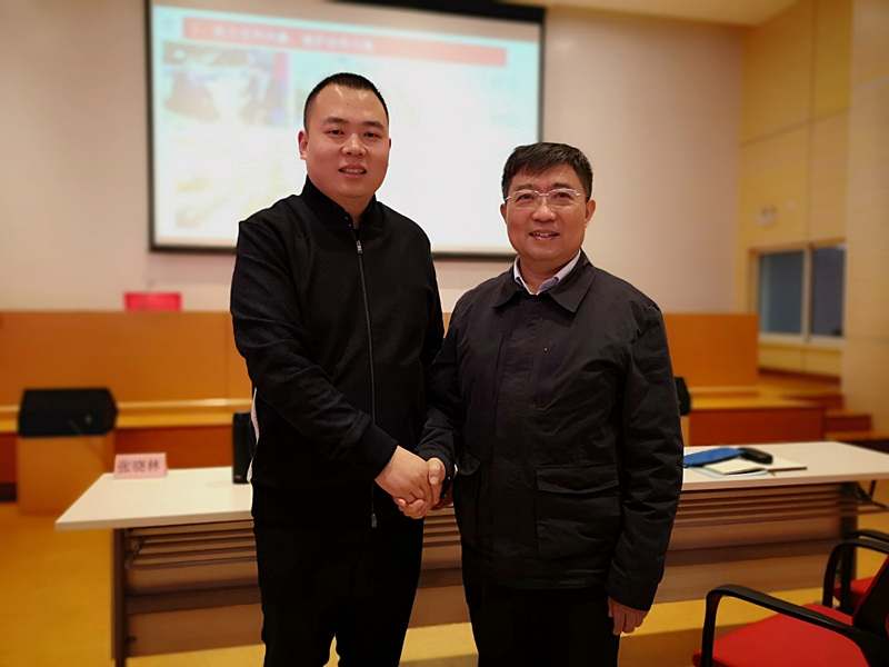 豫商赴滬，共研發(fā)展│許明月董事長參加民建河南省企業(yè)家會(huì)員班培訓(xùn)
